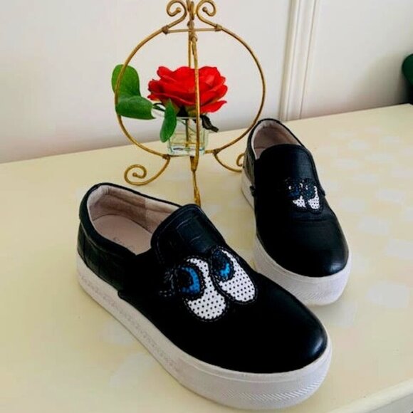 SAFIYA- Leather  - Slip on  sneakers  👀.   6 US/CA - Picture 2 of 11